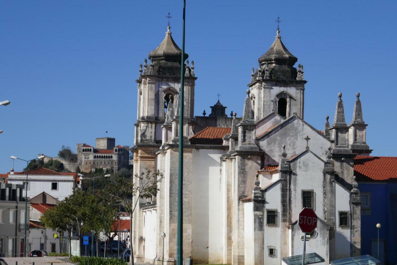 Two Churches Apartment Leiria Exterior photo